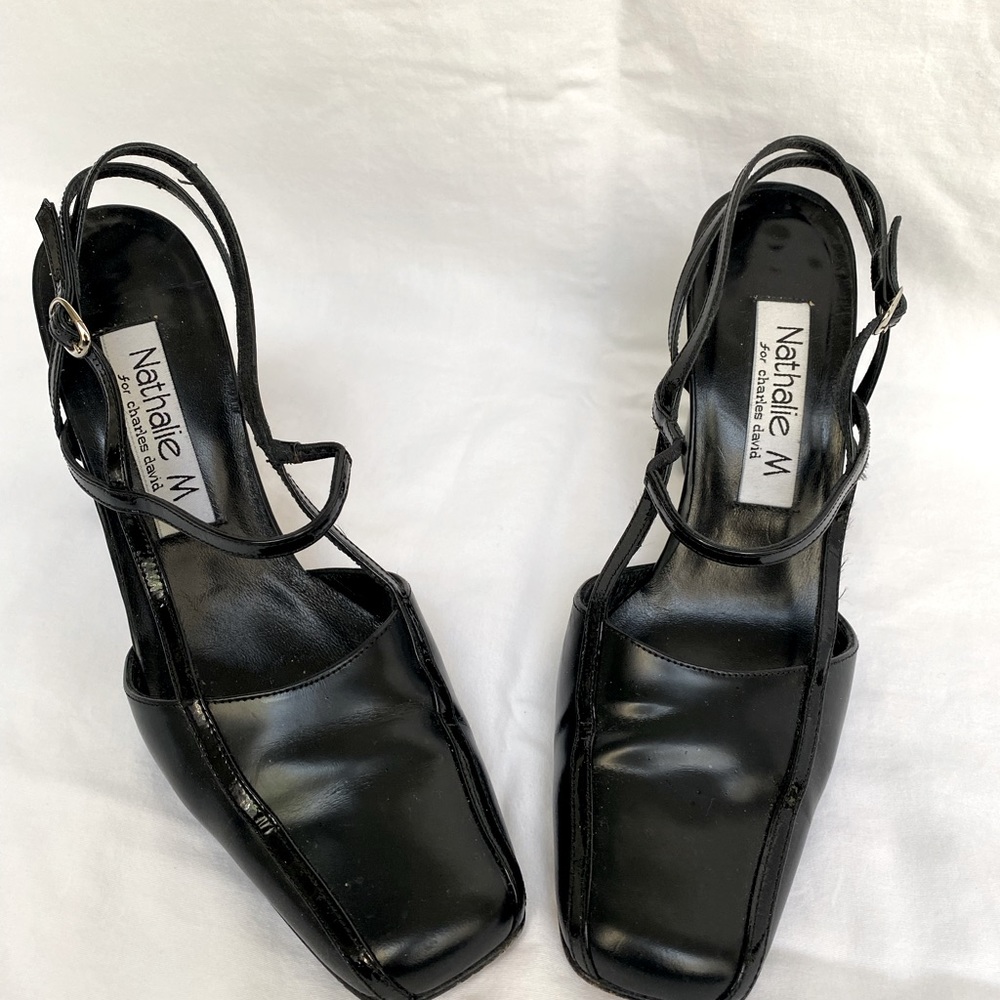 Black Natalie M for Charles David vintage 90’s sling back heels.